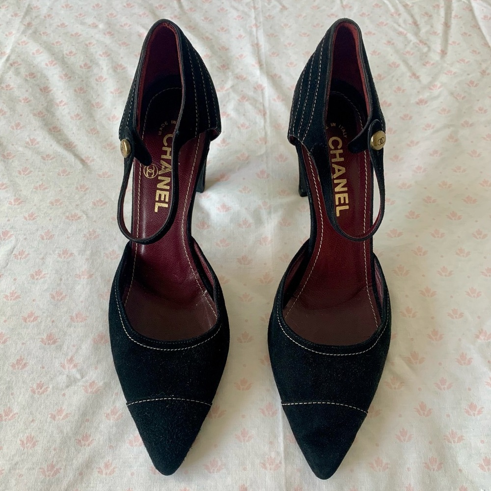 Vintage Chanel suede heels 39.5
